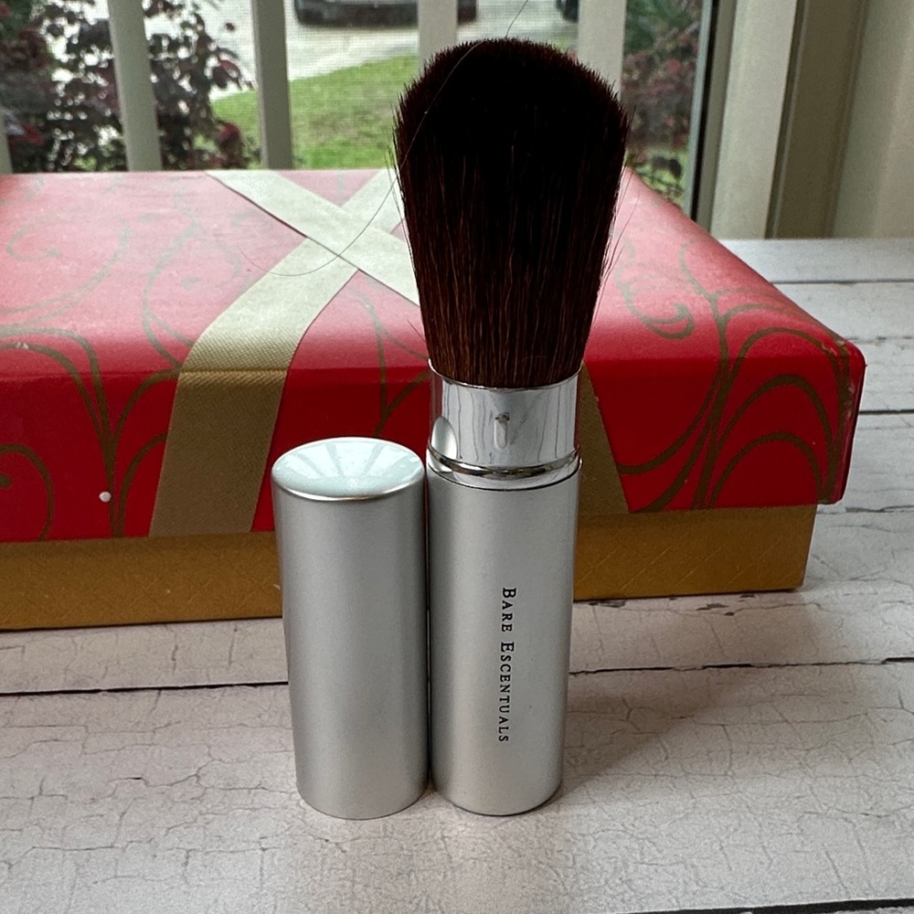 Bare Escentuals Silver Travel Brush